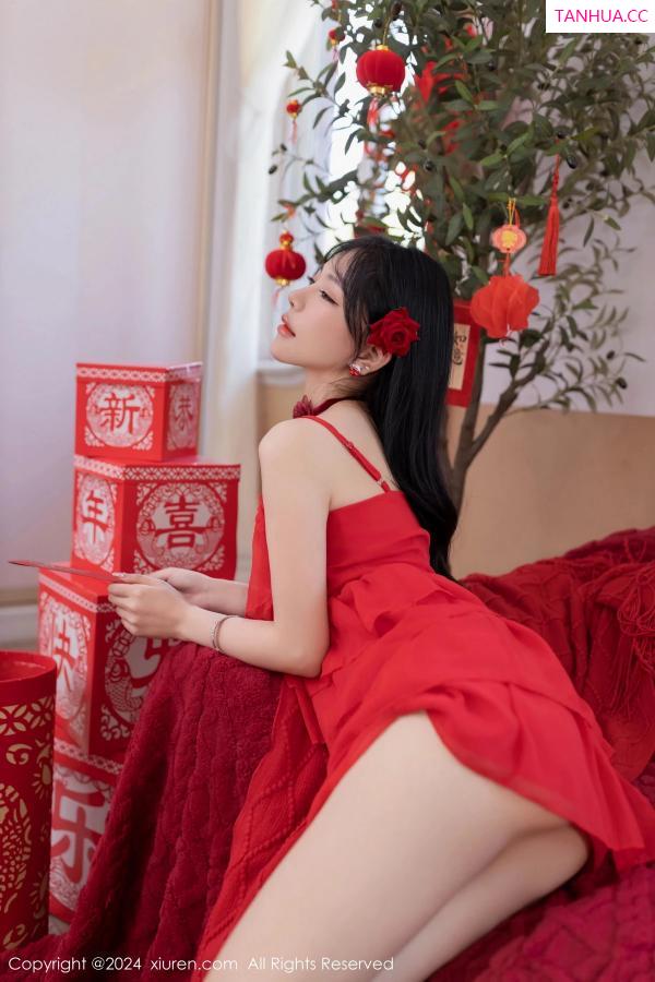   [XiuRen]高清写真图 2024.02.08 No.8098 幼幼 春节美腿第6张图片